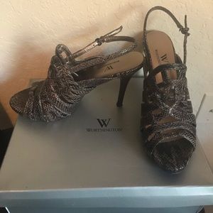 Worthington shoes women night heels animal print Size 8.
